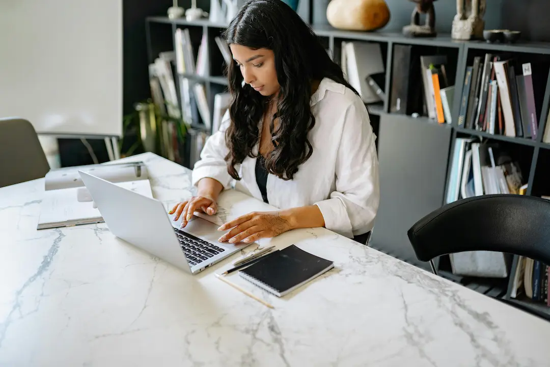 How LLMs Understand Your Brand: A Simple Breakdown